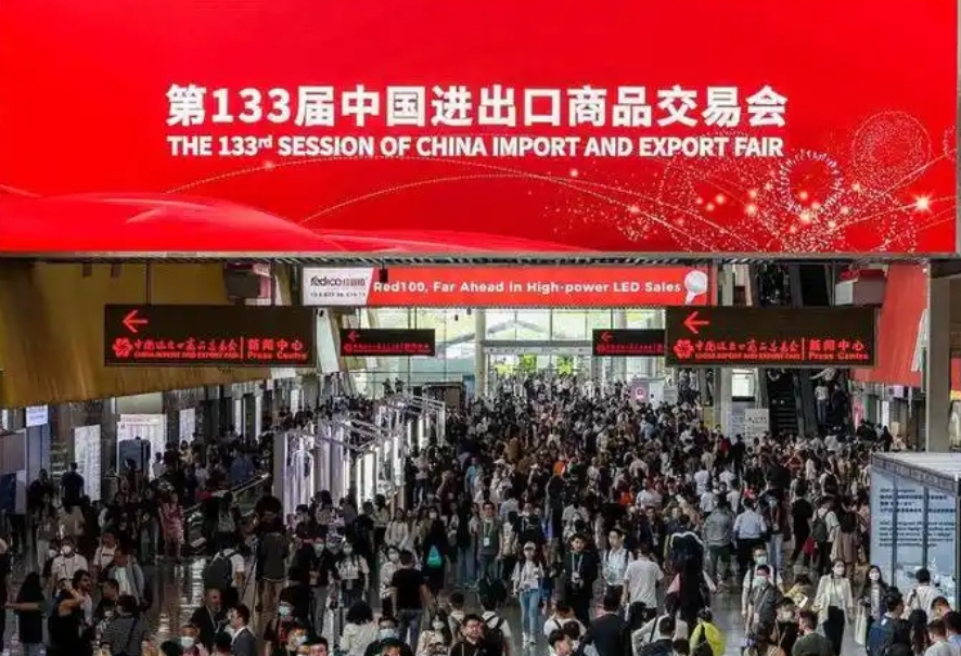 钺匠机柜闪耀广交会，引领工业机柜新风尚